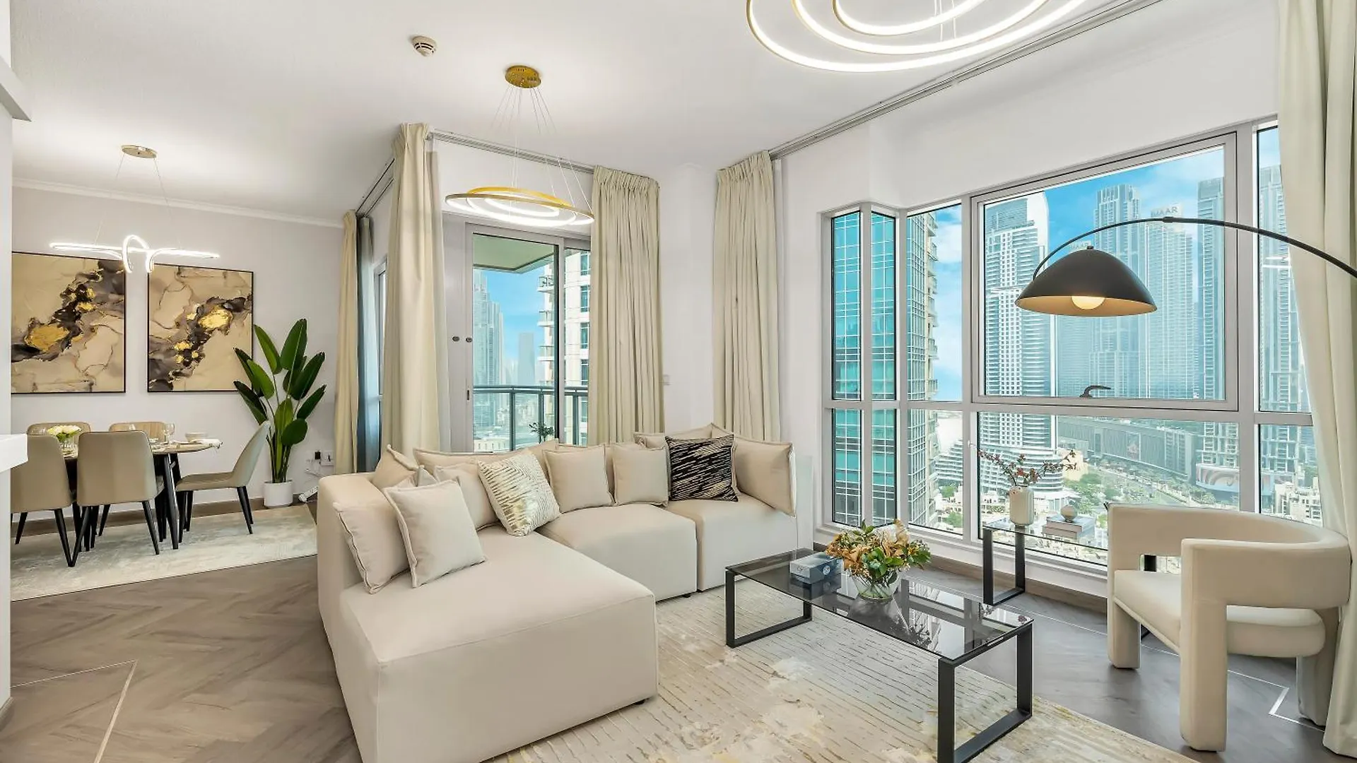 Luxe 4 Bedroom Apartment I Burj Khalifa & Fountain Views I Free Gym, Pool, Parking, Wi-Fi And Ps5 I By Skyline Serenity Dubai United Arab Emirates