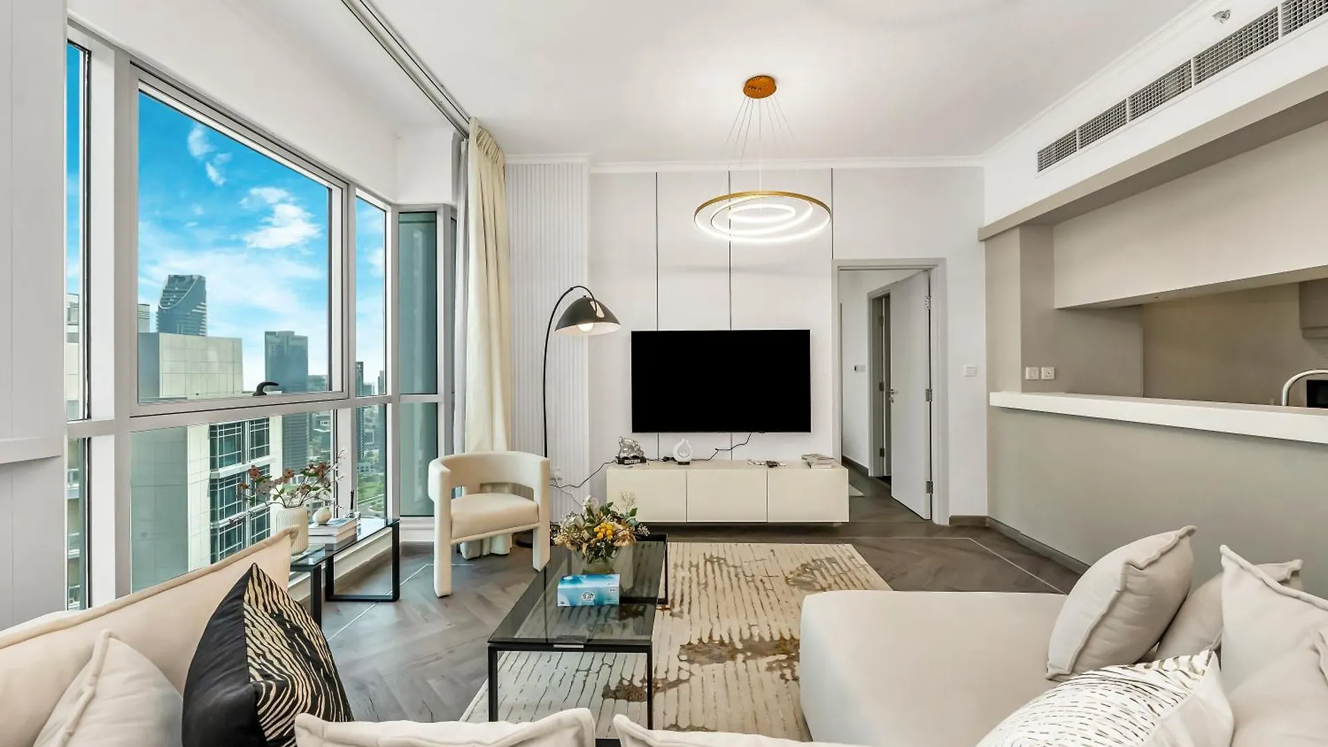Luxe 4 Bedroom Apartment I Burj Khalifa & Fountain Views I Free Gym, Pool, Parking, Wi-Fi And Ps5 I By Skyline Serenity Dubai 0*,