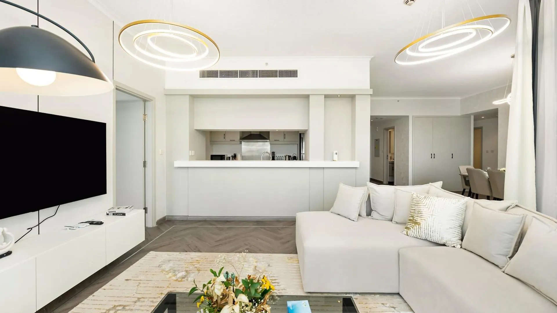 Luxe 4 Bedroom Apartment I Burj Khalifa & Fountain Views I Free Gym, Pool, Parking, Wi-Fi And Ps5 I By Skyline Serenity Dubai